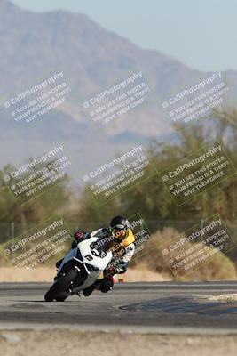 media/Oct-25-2025-Race Pace (Sat) [[47cce5476f]]/Non Verified (1st 20 Minutes of Every Hour)/4-Turn 2 (1112am)/